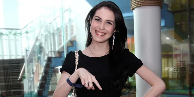 Arumi Bachsin Hamil Tua, Emil Siap Jadi Suami Siaga