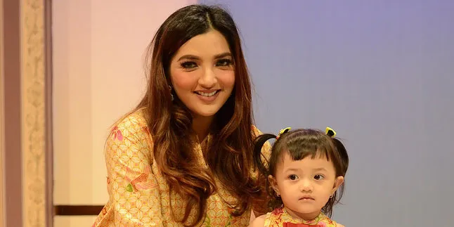 Ashanty Cerita Kedekatannya Dengan Baby Sitter Arsy