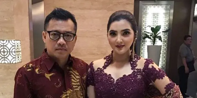 Ashanty dan Anang Ngantri 2,5 Jam Demi Salaman Dengan Kahiyang - Bobby