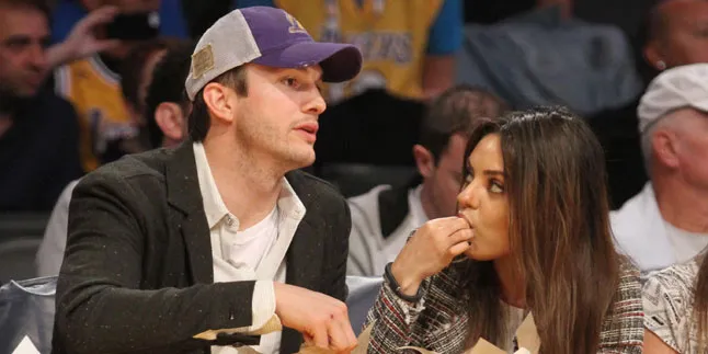 Ashton Kutcher Larang Mila Kunis Nonton Reality Show di Rumah Ashton Kutcher Larang Mila Kunis Nonton Reality Show di Rumah