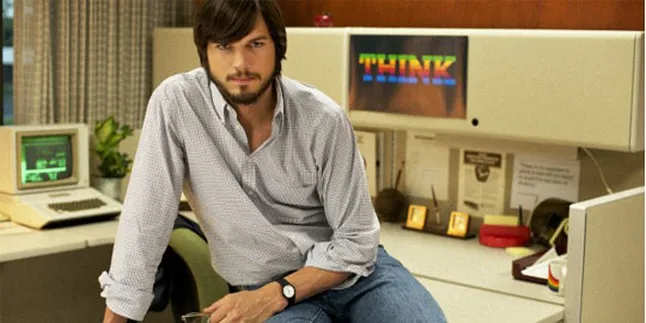 Ashton Kutcher Makin Mirip Steve Jobs Dalam Film Terbaru