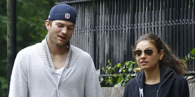 Ashton Kutcher - Mila Kunis Menikah Tahun Ini?