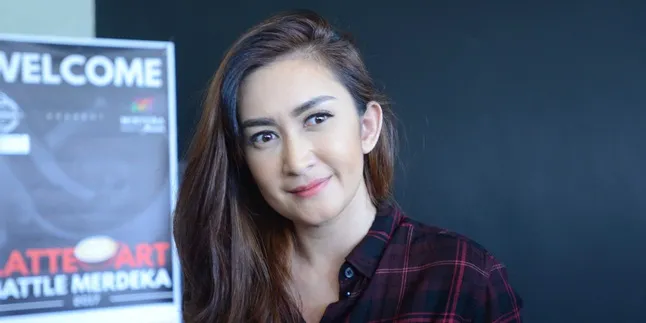 Asisten Nafa Urbach Jadi Saksi Untuk Kasus Pedofil di Instagram Asisten Nafa Urbach Jadi Saksi Untuk Kasus Pedofil di Instagram