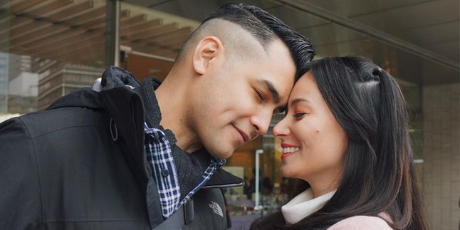 Asmirandah and Jonas Rivanno Finally Announce the Gender of Their Baby