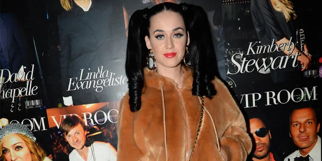 Astaga! Katy Perry Benar-Benar Sedang Hamil?