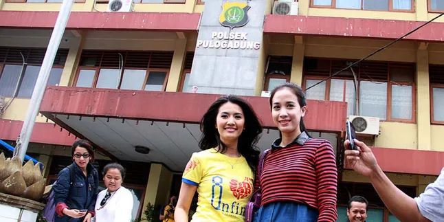 Asti Ananta: Roger Danuarta Gak Mengeluh