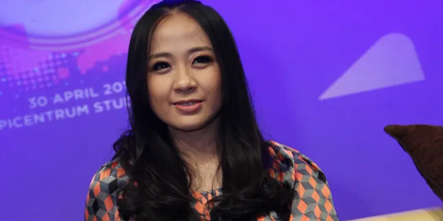 Astrid Turut Prihatin Soal Kasus Dul