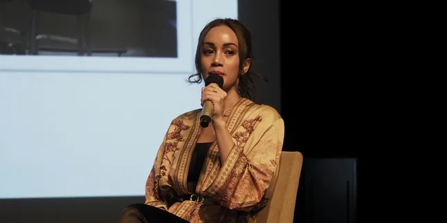 Astrid Satwika Berbagi Tips Bepergian Nyaman dan Aman Ke Luar Negeri