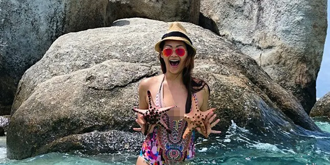 Asyiknya Liburan Keluarga Indah Kalalo di Belitung Asyiknya Liburan Keluarga Indah Kalalo di Belitung