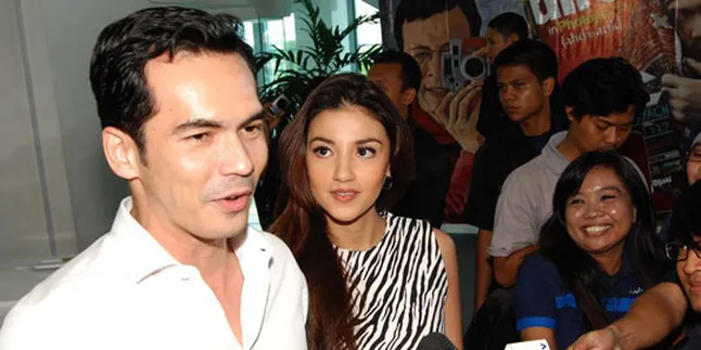 Attalarik Syah Temani Istri Melahirkan