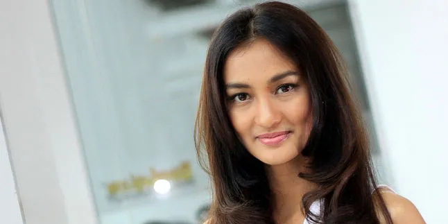 Atiqah Hasiholan Kagumi Kinerja Sutradara 'JAVA HEAT'