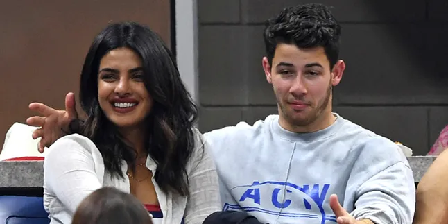 Aturan Nick Jonas Soal Baju Priyanka Chopra, Jangan Injak Ekornya!