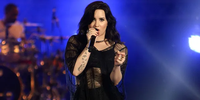 [Audio] Demi Lovato Rilis Single baru, 'Made in the USA'