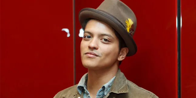 [Audio] 'Young Girls', Single Kedua Bruno Mars