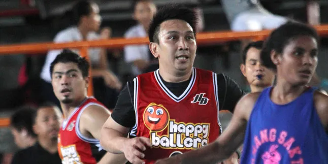 Augie Fantinus Tularkan Basket ke Pacar