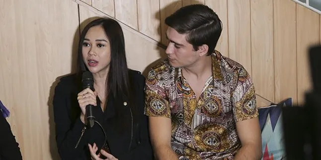 Aura Kasih Bantah Isu Video Asusila dengan Ariel NOAH