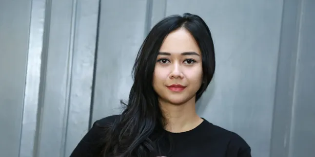 Aura Kasih Ucapkan Terima Kasih Pada Fans Yang Menyelamatkannya Aura Kasih Ucapkan Terima Kasih Pada Fans Yang Menyelamatkannya