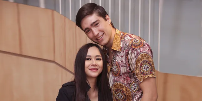 Aura Kasih Ungkap Alasan Nikah Siri dengan Eryck Amaral di Bangkok