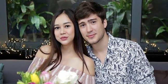 Aura Kasih Reveals 5 Months of Long-Distance Relationship with Eryck Amaral, Asked When Her Husband Will Return: I Don't Know