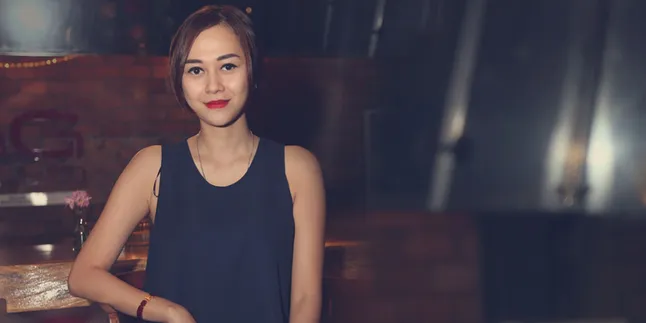 Aura Kasih: Wanita Cantik Juga Bisa Susah Move On