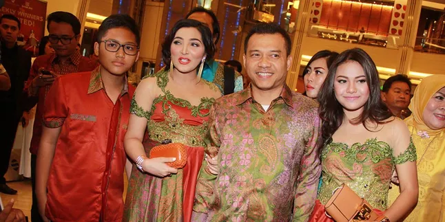 Aurel Tak Tahu Persalinan Ashanty Bakal Ditayangkan Live di TV Aurel Tak Tahu Persalinan Ashanty Bakal Ditayangkan Live di TV