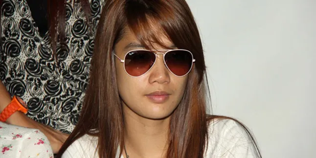 Aurelia Devi Melaju Demi Devingers