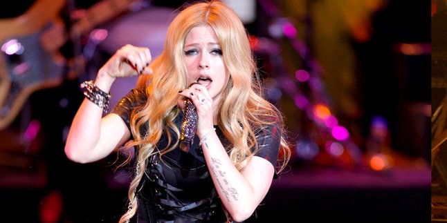 Avril Lavigne Ungkap Perilaku Fansnya di Cina dan Jepang!