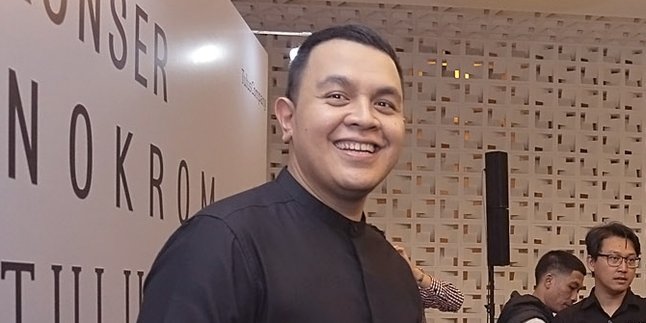 Awal Tahun, Tulus Janjikan Konser Monokrom yang Megah dan Advanced