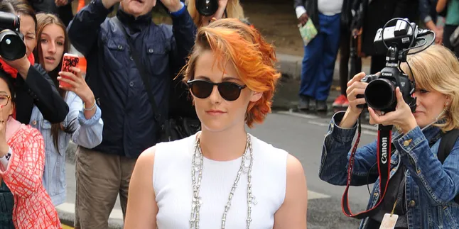 Awalnya Cantik, Sekarang Rambut Kristen Stewart Kok Jadi Begini? Awalnya Cantik, Sekarang Rambut Kristen Stewart Kok Jadi Begini?