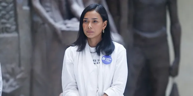 Awalnya Merepotkan, Adinia Wirasti Kini Sudah Terbiasa Lakukan Kegiatan Memilah Sampah di Rumah
