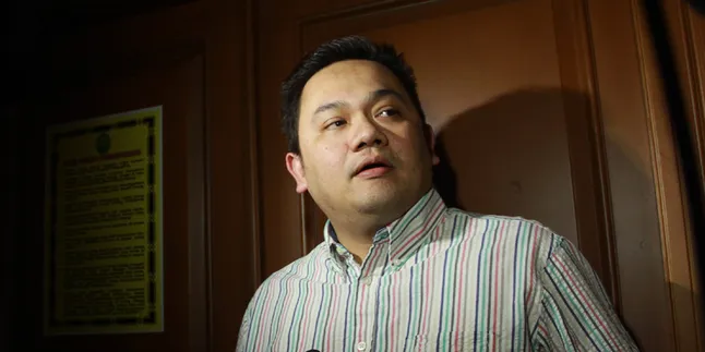 Ayah Farhat Abbas Ternyata Ganteng Banget Saat Muda Ayah Farhat Abbas Ternyata Ganteng Banget Saat Muda