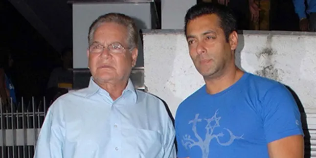 Ayah Salman Khan Dapat Piala Dari 'Mahabharata' Ayah Salman Khan Dapat Piala Dari 'Mahabharata'