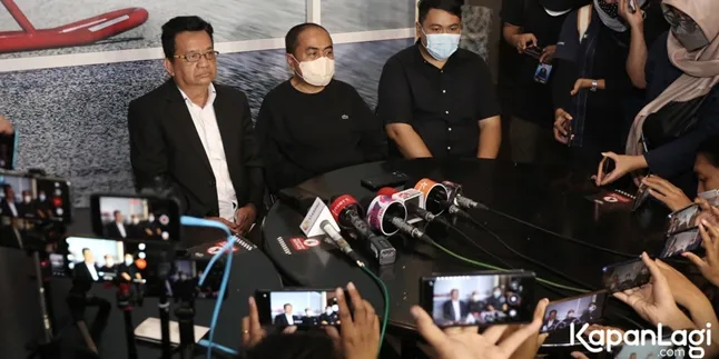 Ayah Taqy Malik Bantah Lakukan Penyimpangan Seksual Pada Mantan Istri Siri, Berani Sumpah Pocong! Ayah Taqy Malik Bantah Lakukan Penyimpangan Seksual Pada Mantan Istri Siri, Berani Sumpah Pocong!