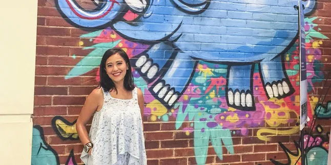 Ayahanda Presenter Sophie Navita Meninggal Dunia