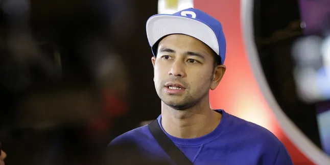 Ayahnya Ingin Foto Keluarga Sebelum Meninggal, Raffi Ahmad Nyesal Malah Pergi Mabuk-mabukan Sama Cewek Ayahnya Ingin Foto Keluarga Sebelum Meninggal, Raffi Ahmad Nyesal Malah Pergi Mabuk-mabukan Sama Cewek