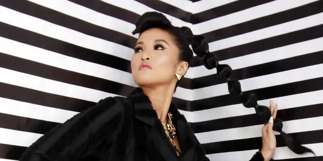 Ayu Aurelia Ingin Ada Sule dan Vincent di Video Klipnya