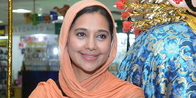 Ayu Azhari Lebih Jaga Penampilan Sebagai Duta Etnik