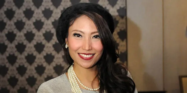 Ayu Dewi - Reggy Datau Belum Sebutkan Nama Anak