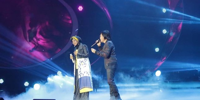 Ayu Taklukan Panggung Top 4 Indonesian Idol Bareng Ari Lasso