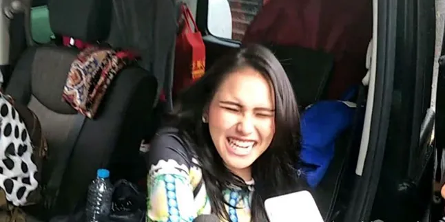 Ayu Ting Ting Ambil Cuti Demi Menemani Bilqis Liburan ke Jepang Ayu Ting Ting Ambil Cuti Demi Menemani Bilqis Liburan ke Jepang