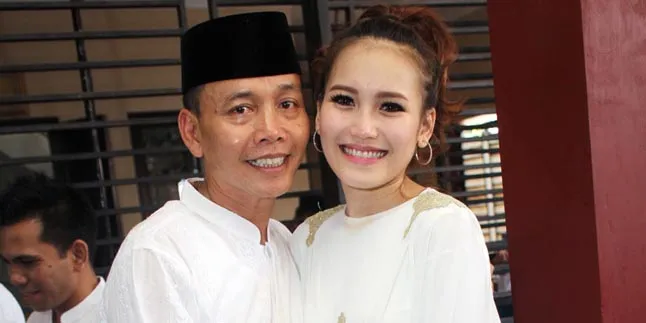 Ayu Ting Ting Digosipkan Sudah Melahirkan, Ini Jawaban Sang Ayah Ayu Ting Ting Digosipkan Sudah Melahirkan, Ini Jawaban Sang Ayah