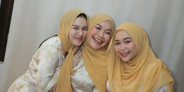 Ayu Ting Ting Wants to Perform Hajj, Begins Preparing Mentally and Physically