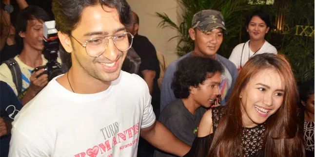 Ayu Ting Ting Tak Ingin Buru-Buru Nikah Dengan Shaheer Sheikh Ayu Ting Ting Tak Ingin Buru-Buru Nikah Dengan Shaheer Sheikh