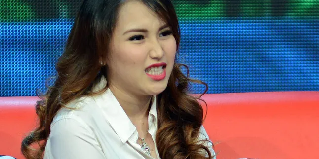 Ayu Ting Ting Tegaskan Enji Tak Akan Mudah Bertemu Dengan Anaknya