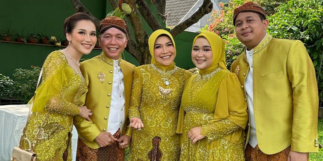 Ayu Ting Ting Suddenly Reported Engagement, Umi Kalsum Denies: Mother is attending an invitation