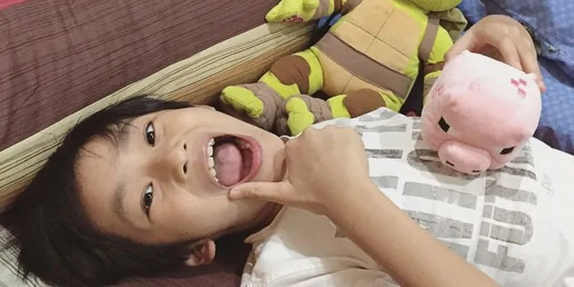 Azka Corbuzier Pamer Selfie Perdana, Netizen Heboh Memuji Azka Corbuzier Pamer Selfie Perdana, Netizen Heboh Memuji