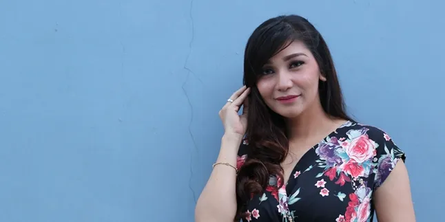 Baby Margaretha Mengaku Tak Mau Berpenampilan Terbuka Lagi: Malu dan Sudah Tua Baby Margaretha Mengaku Tak Mau Berpenampilan Terbuka Lagi: Malu dan Sudah Tua