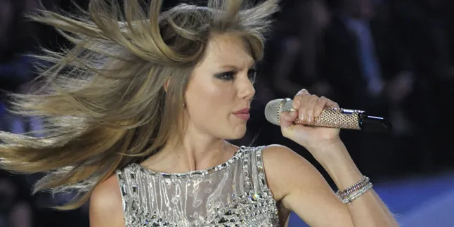 Back To December, Lagu Taylor Swift Yang Sedih Banget