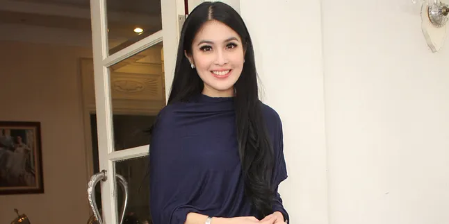 Bahagia Itu Sederhana, Banyak Makan Enak dan Bisa Keliling Dunia Bahagia Itu Sederhana, Banyak Makan Enak dan Bisa Keliling Dunia