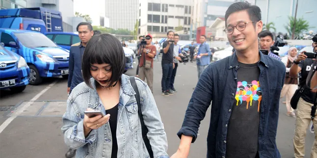 Bahagia Menikah, Putri Titian & Junior Liem Rasakan Perbedaan Bahagia Menikah, Putri Titian & Junior Liem Rasakan Perbedaan